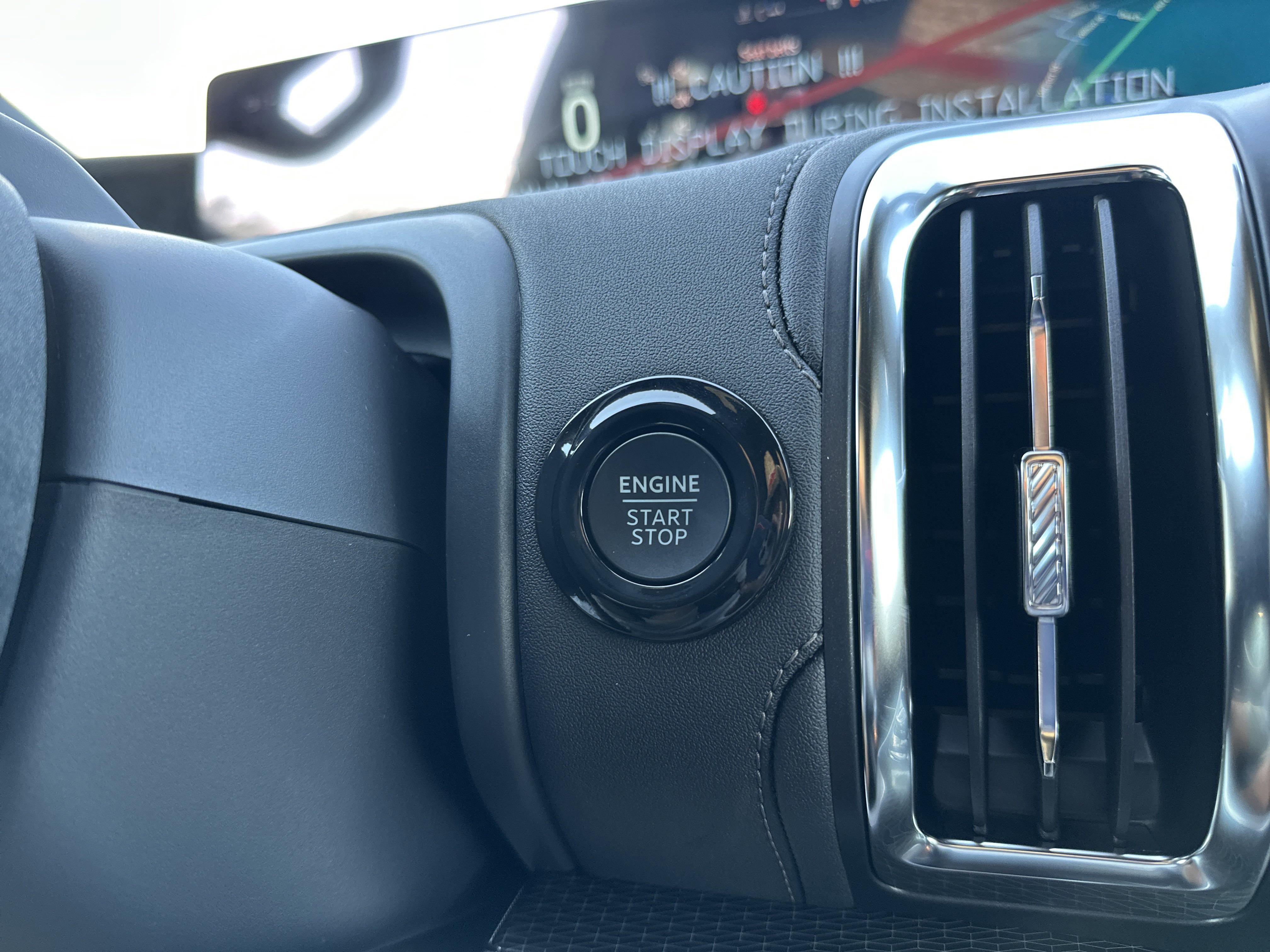 2025 Ford Expedition MAX Platinum photo 6