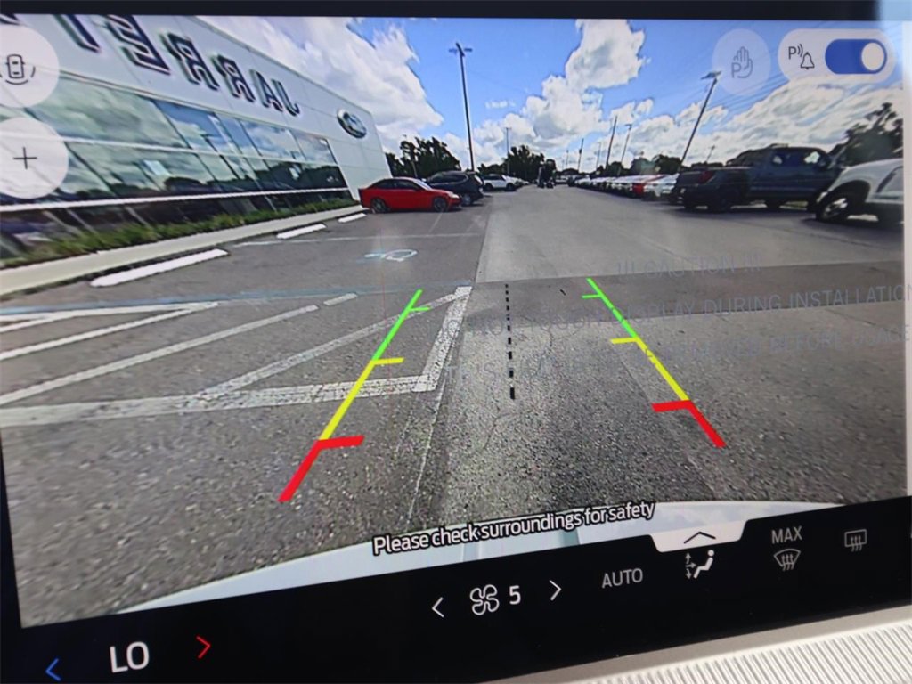 2026 Ford Explorer photo 2