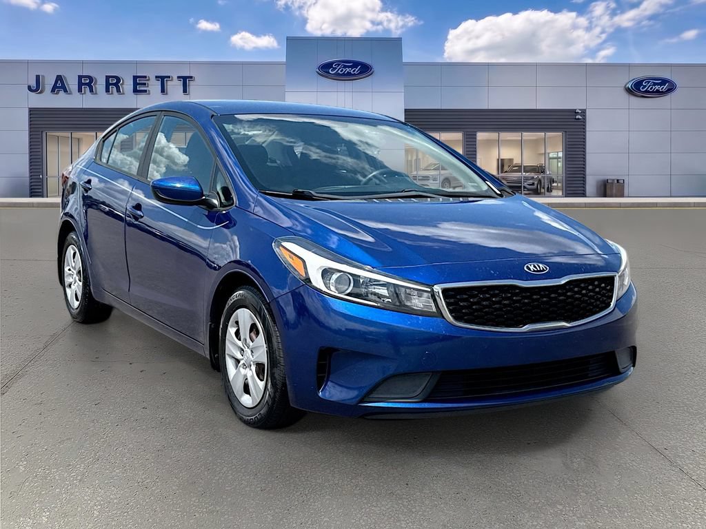 Used 2018 Kia FORTE LX with VIN 3KPFL4A75JE182808 for sale in Dade City, FL