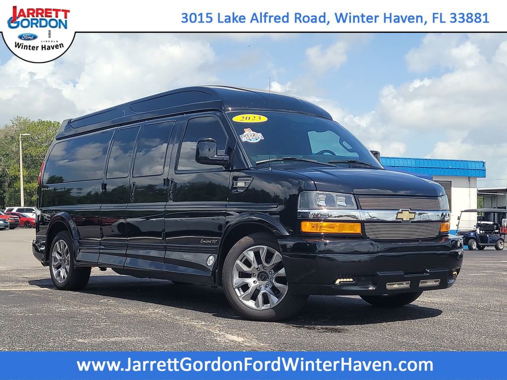 2023 Chevrolet Express 2500 Extended Work Van HD's photo