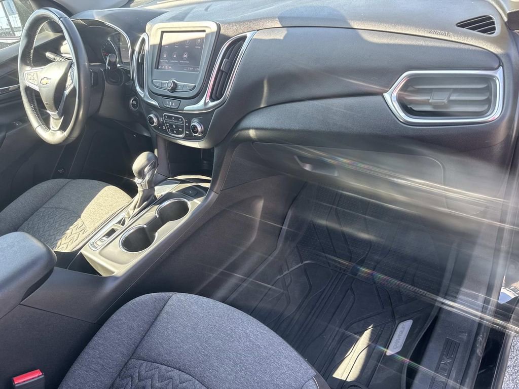 2022 Chevrolet Equinox LT photo 10
