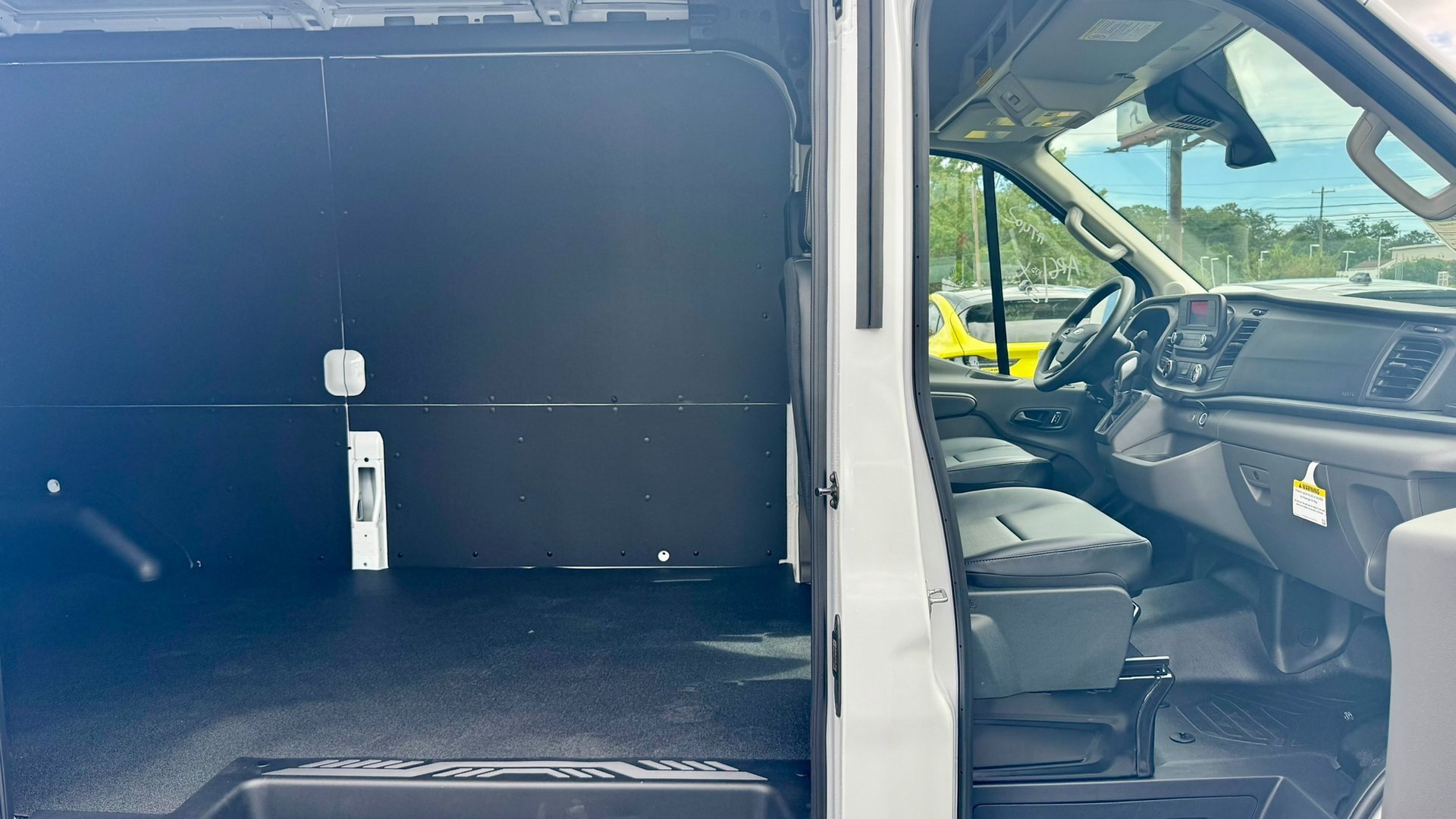 2025 Ford Transit photo 3