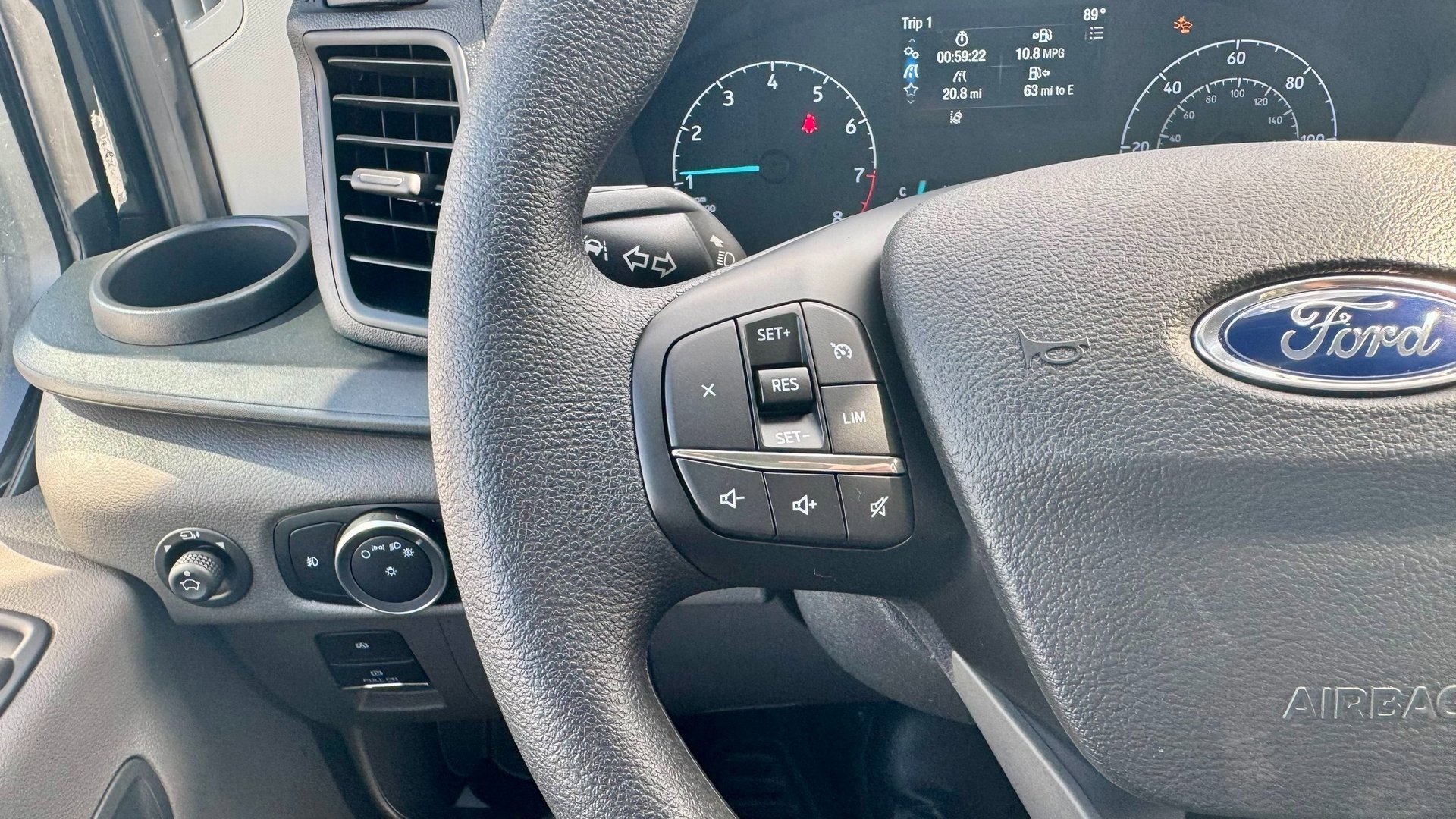 2025 Ford Transit photo 19