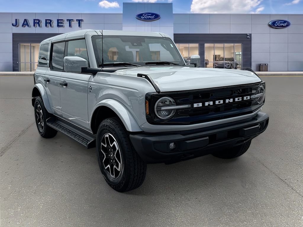 2026 Ford Bronco Outer Banks 4x4's photo