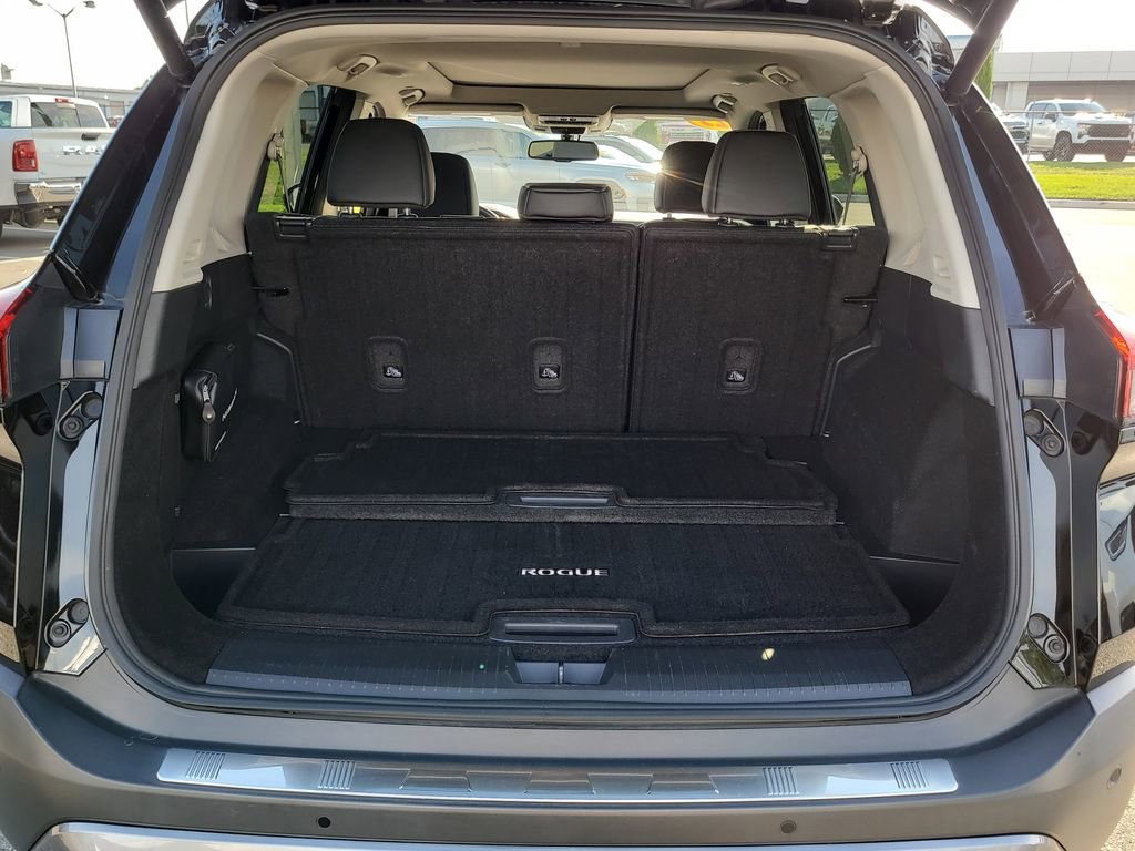 2023 Nissan Rogue SL photo 5