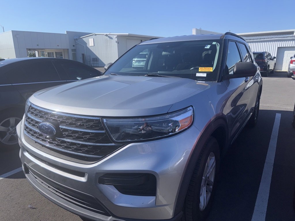 2022 Ford Explorer XLT photo 2