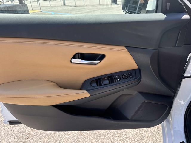 2023 Nissan Sentra SV photo 16