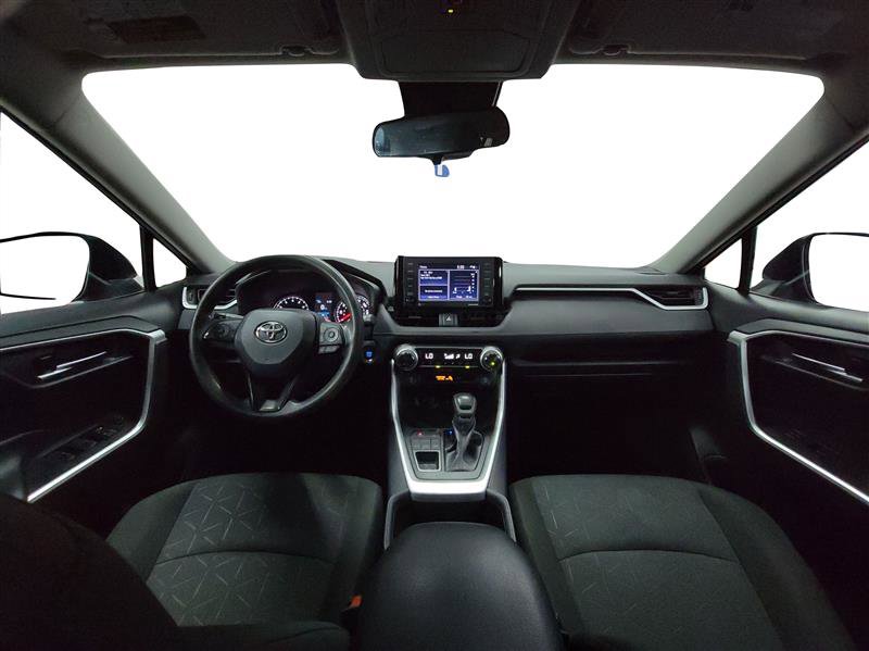 2022 Toyota RAV4 XLE photo 20
