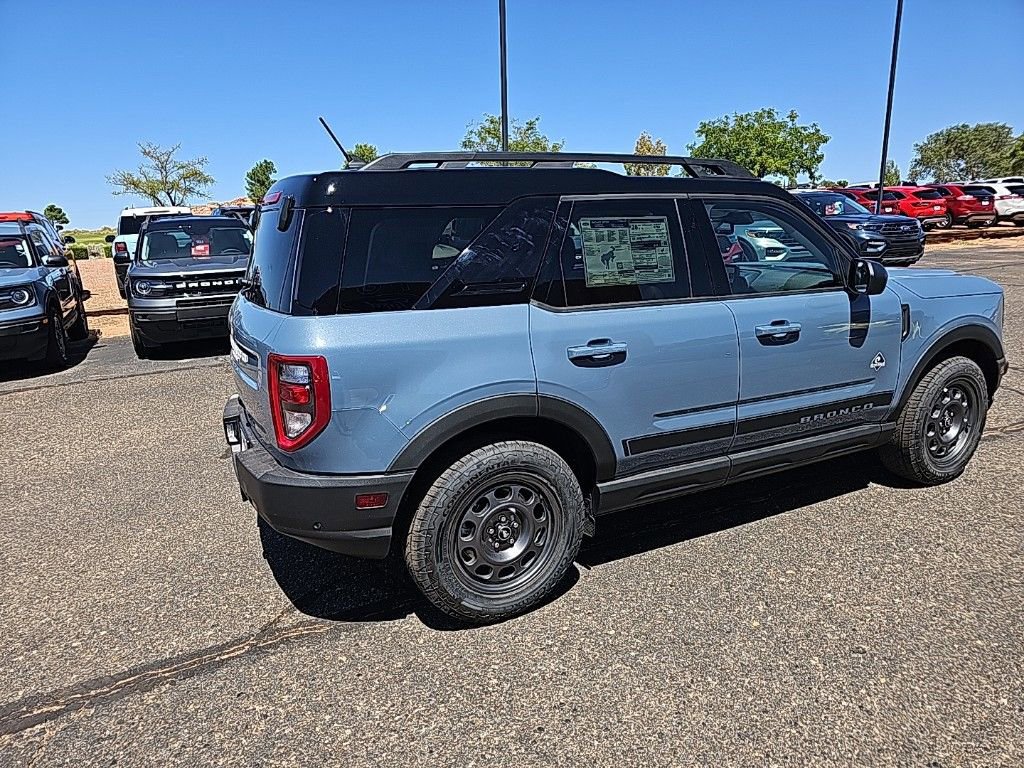 2024 Ford Bronco Sport Outer Banks photo 5