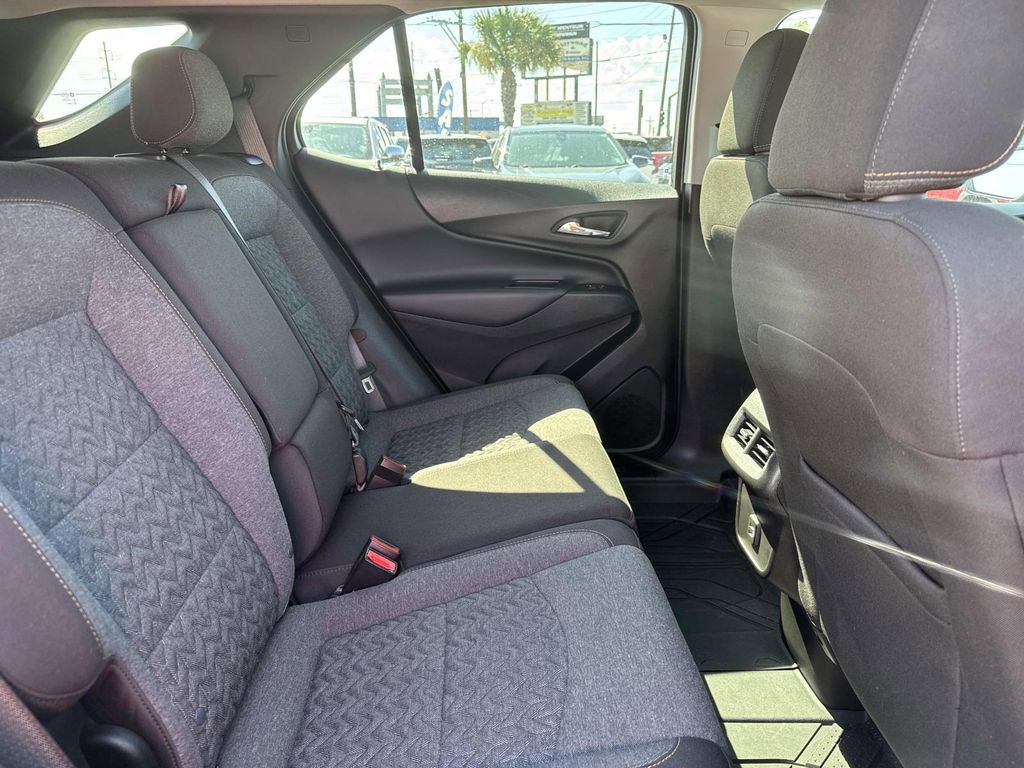 2022 Chevrolet Equinox LT photo 9
