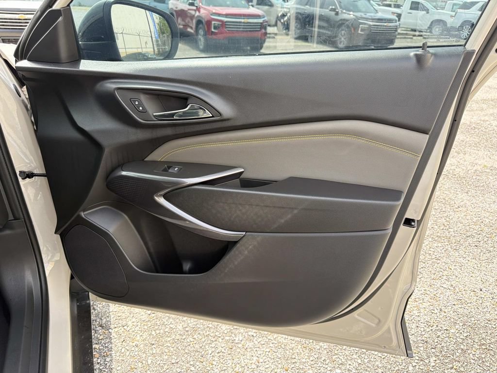 2026 Chevrolet Trax Activ - Photo 15