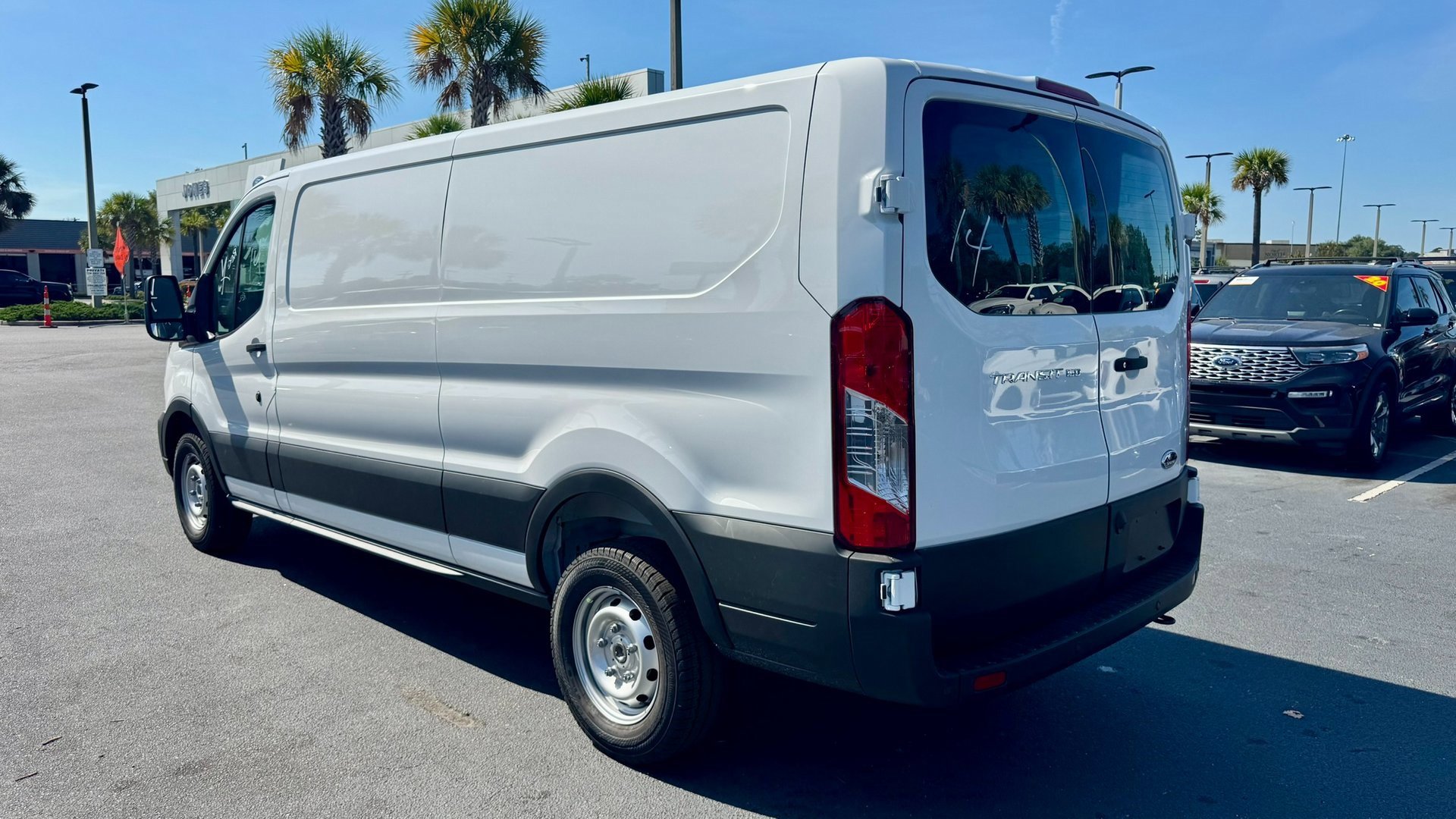 2025 Ford Transit photo 7