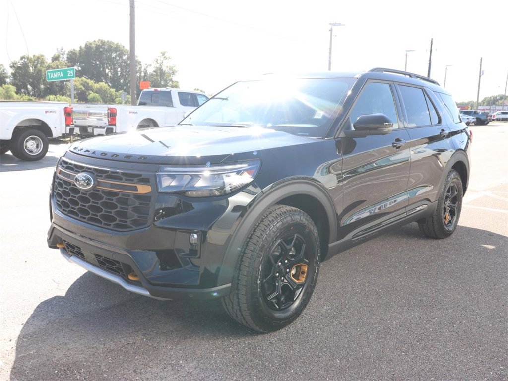 2026 Ford Explorer photo 3