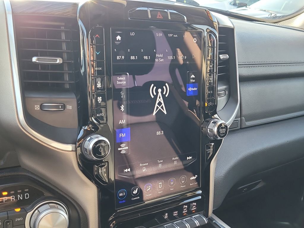 2020 Ram 1500 Laramie photo 19