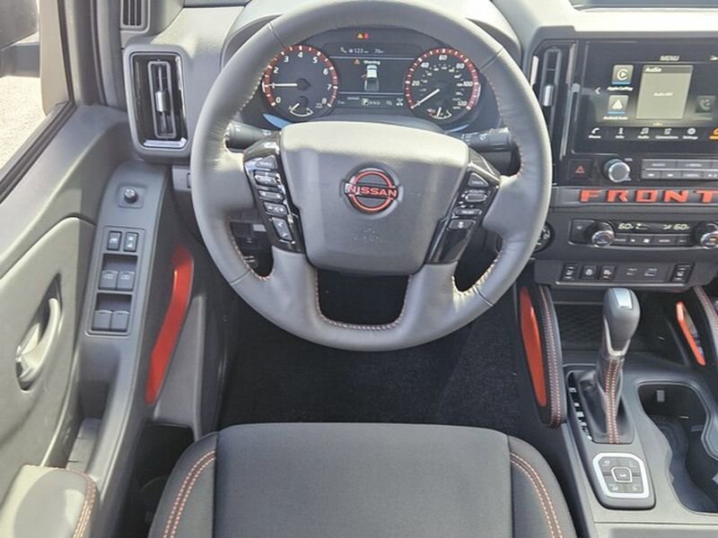 2026 Nissan Frontier PRO-4X - Photo 9