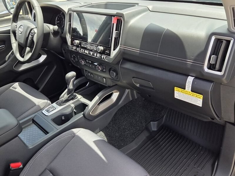 2026 Nissan Frontier SV - Photo 16