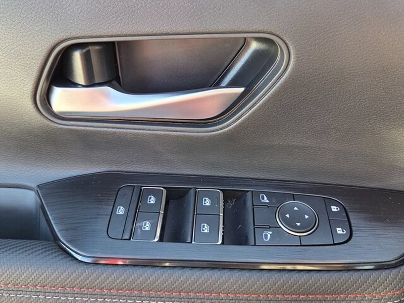 2026 Nissan KICKS SR - Photo 17