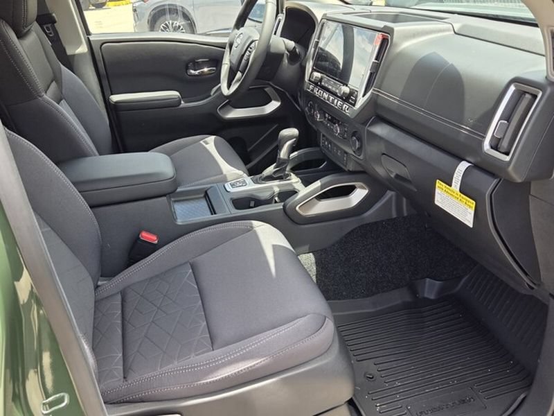 2026 Nissan Frontier SV - Photo 15