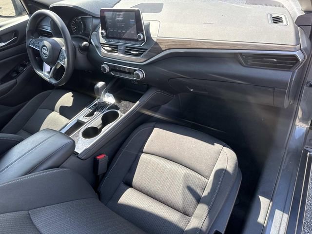 2023 Nissan Altima 2.5 SV photo 10
