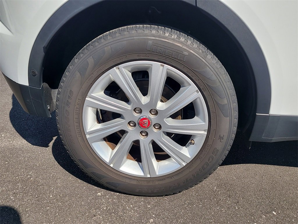 2018 Jaguar E-PACE S photo 4