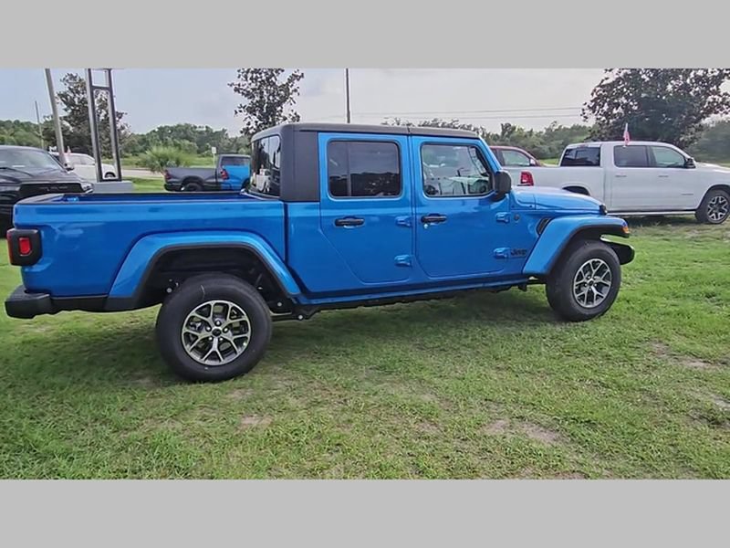 2025 Jeep Gladiator Sport S - Photo 28