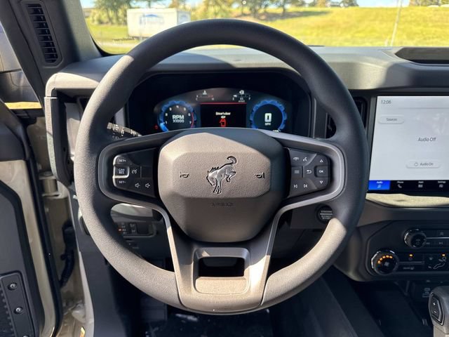 2025 Ford Bronco 4-Door Base - Photo 11