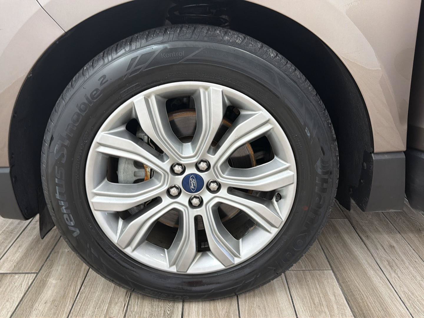 2019 Ford Edge Titanium - Photo 37