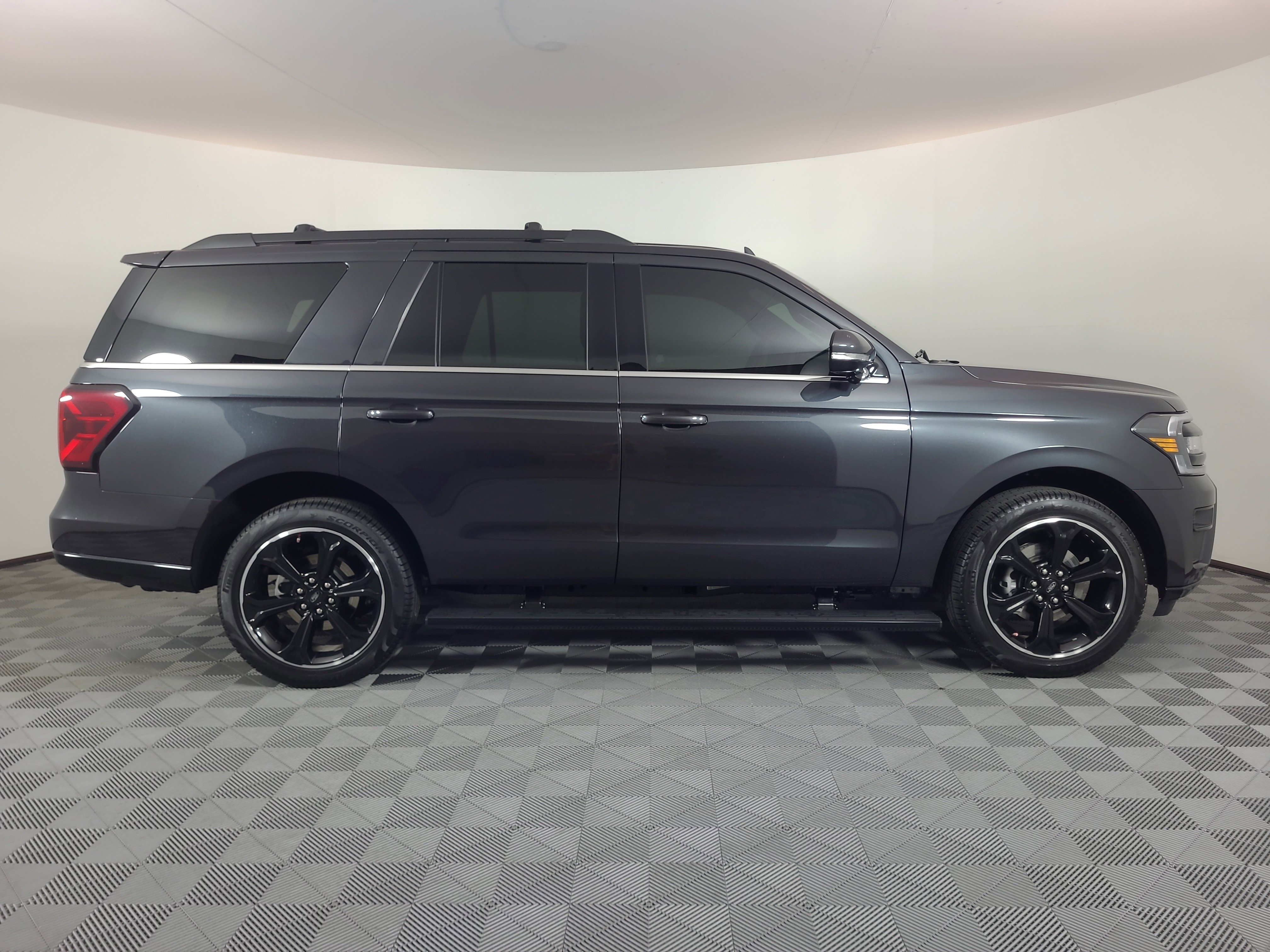 Used 2024 Ford Expedition Limited with VIN 1FMJU2A8XREA95378 for sale in Brighton, CO