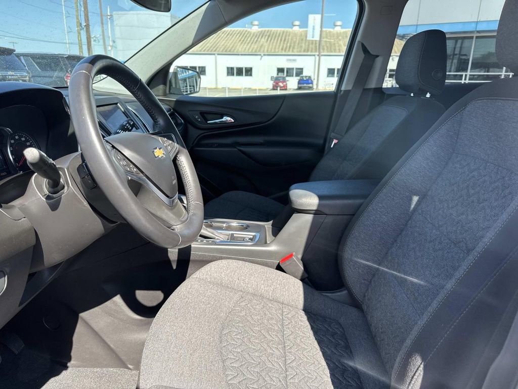 2022 Chevrolet Equinox LT photo 14