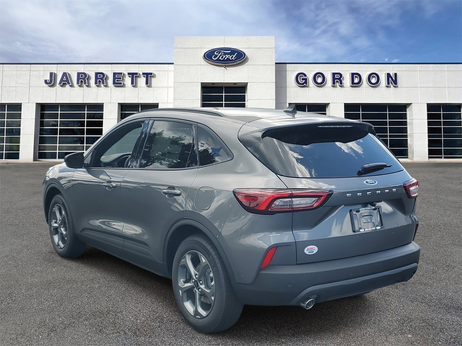 2025 Ford Escape ST-Line photo 2