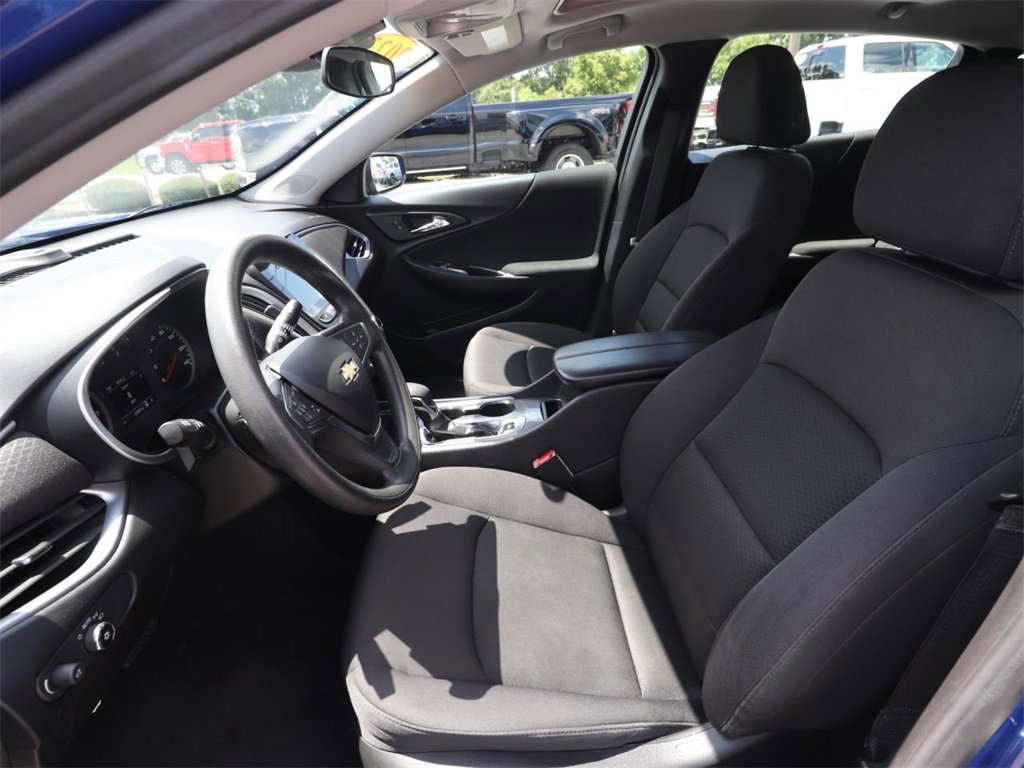 Used 2023 Chevrolet Malibu 1LT with VIN 1G1ZD5ST3PF215095 for sale in Plant City, FL
