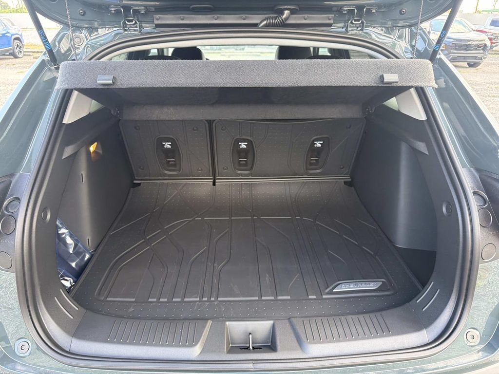 2026 Chevrolet Trax LT - Photo 9