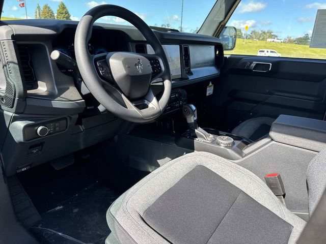 2025 Ford Bronco 4-Door Base - Photo 10