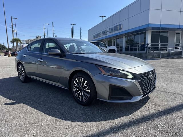 2023 Nissan Altima 2.5 SV photo 3