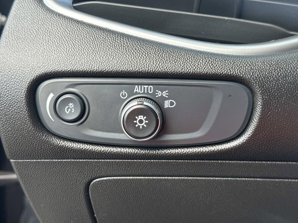 2024 Chevrolet Malibu 1LT photo 18