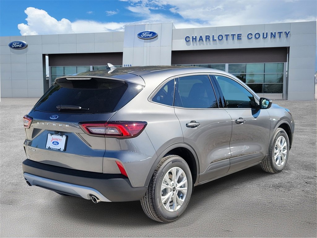 2026 Ford Escape Active photo 4