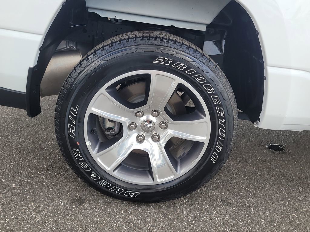 2025 Ram 1500 Tradesman photo 4