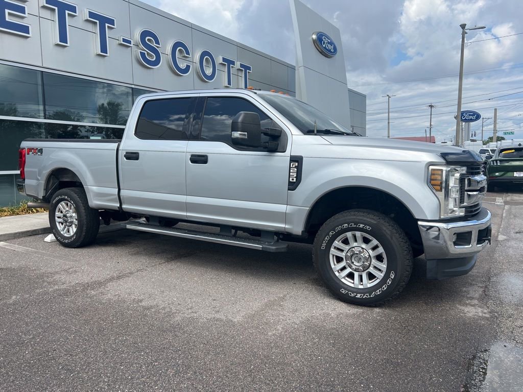 2019 Ford F-250 XLT 4x4 Crew Cab 8' Box's photo