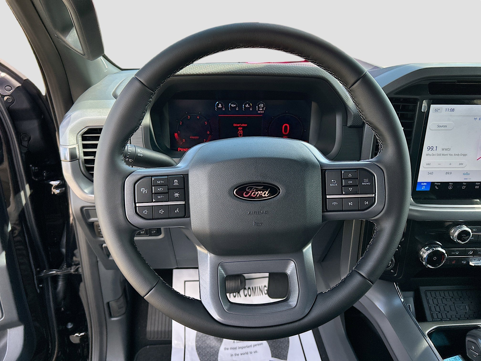 2025 Ford F-150 XLT photo 7