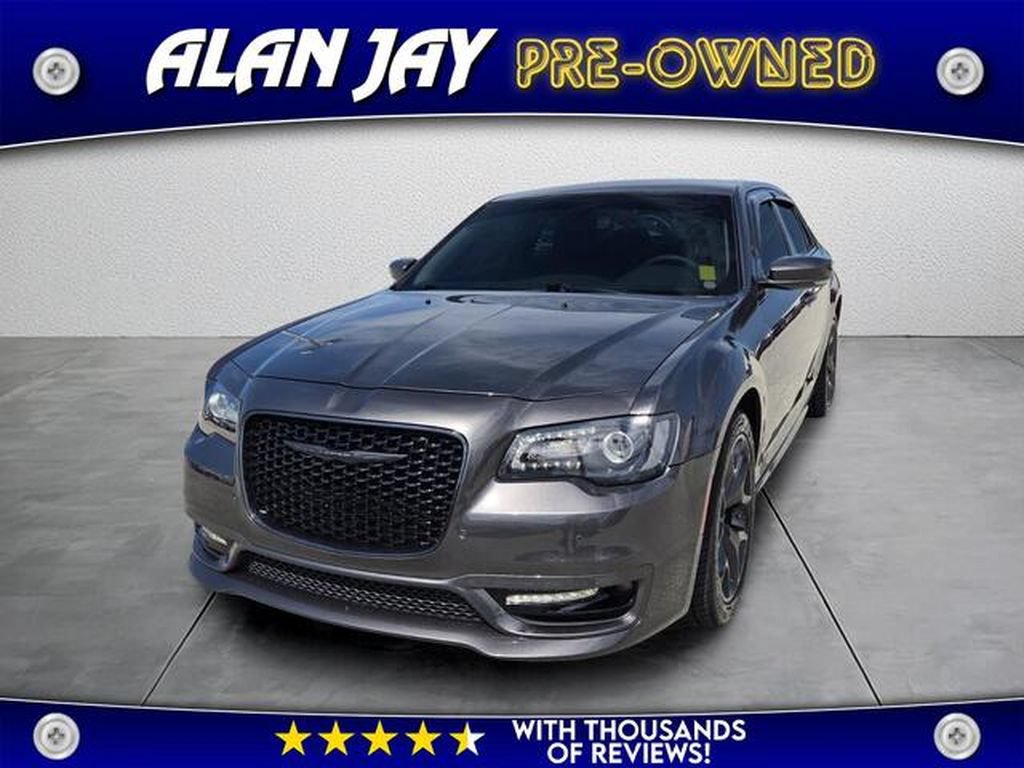 2023 Chrysler 300 Touring L