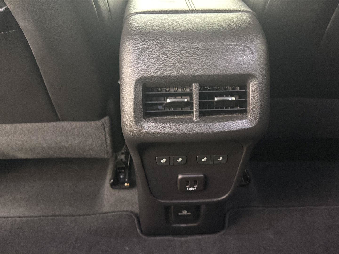 2023 Chevrolet Equinox Premier - Photo 17