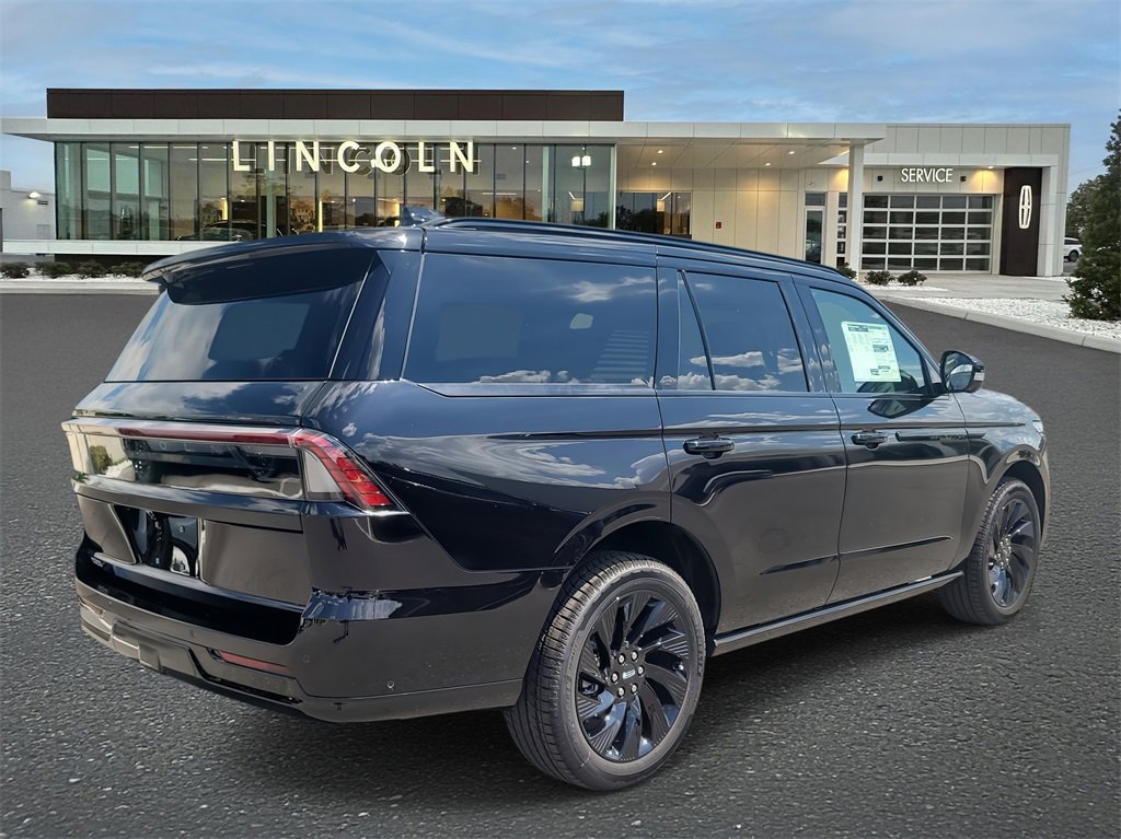 2025 Lincoln Navigator Reserve photo 3