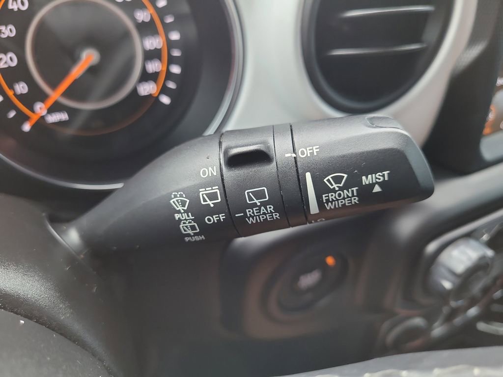 2021 Jeep Wrangler Unlimited Islander photo 25