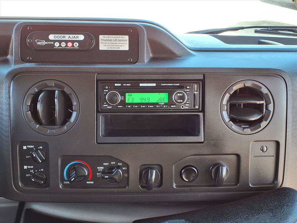 2016 Ford E-Series Cutaway Base - Photo 25