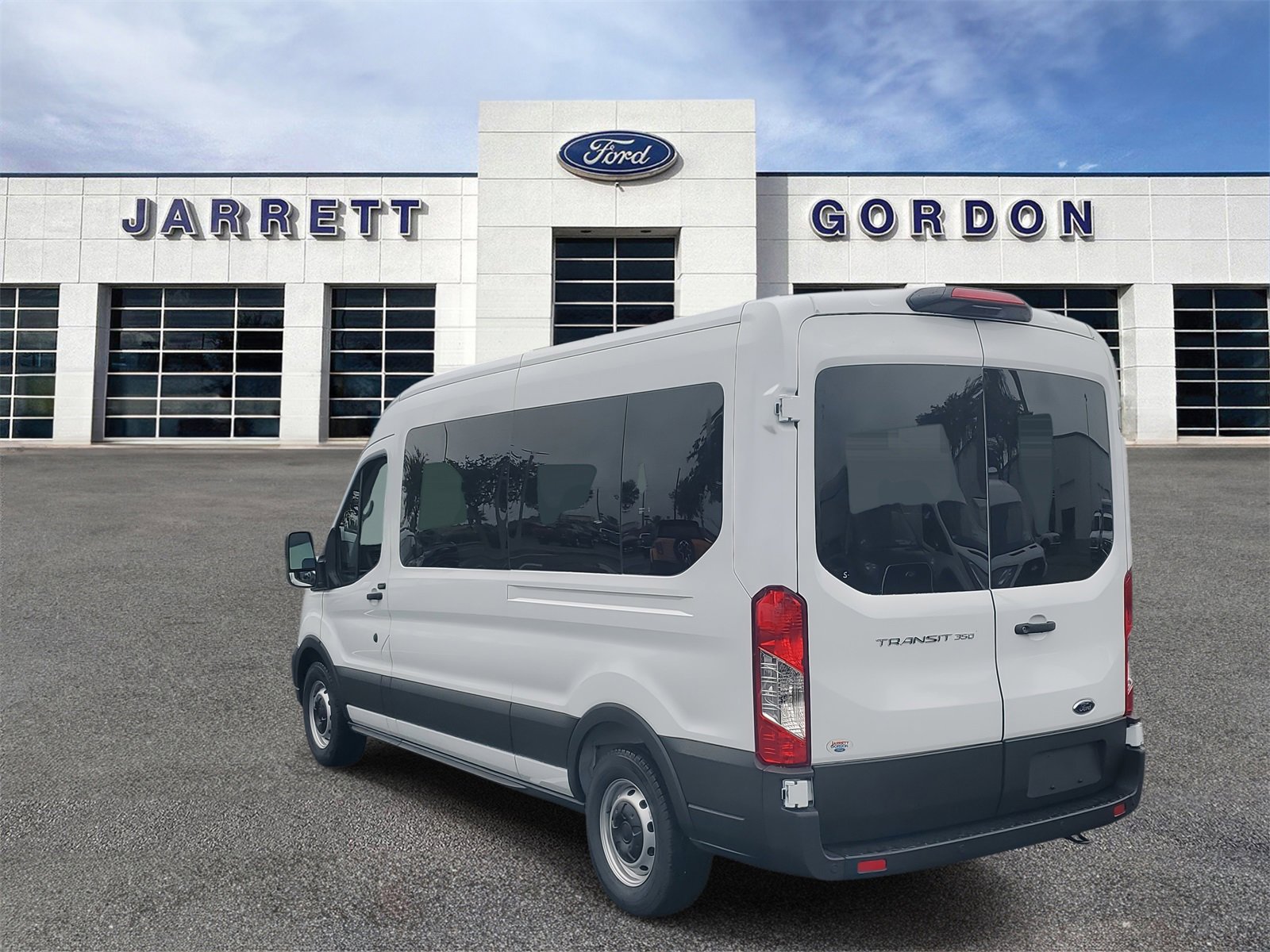 2025 Ford Transit Passenger XL photo 3