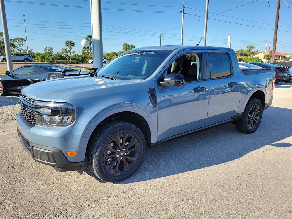 2024 Ford Maverick XLT photo 2