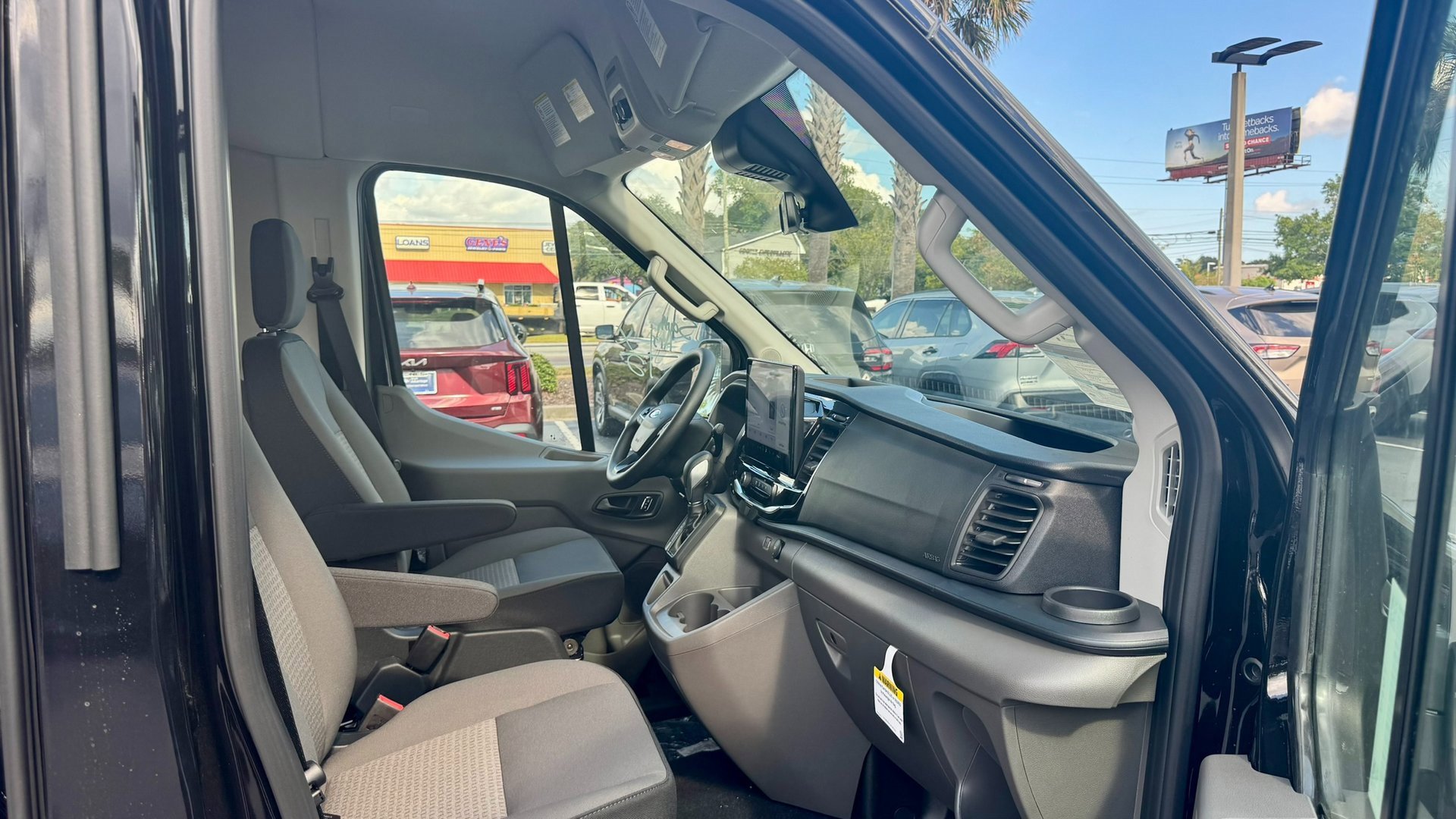 2025 Ford Transit photo 5