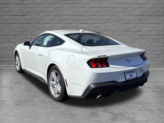 2026 Ford Mustang EcoBoost Fastback - Photo 4