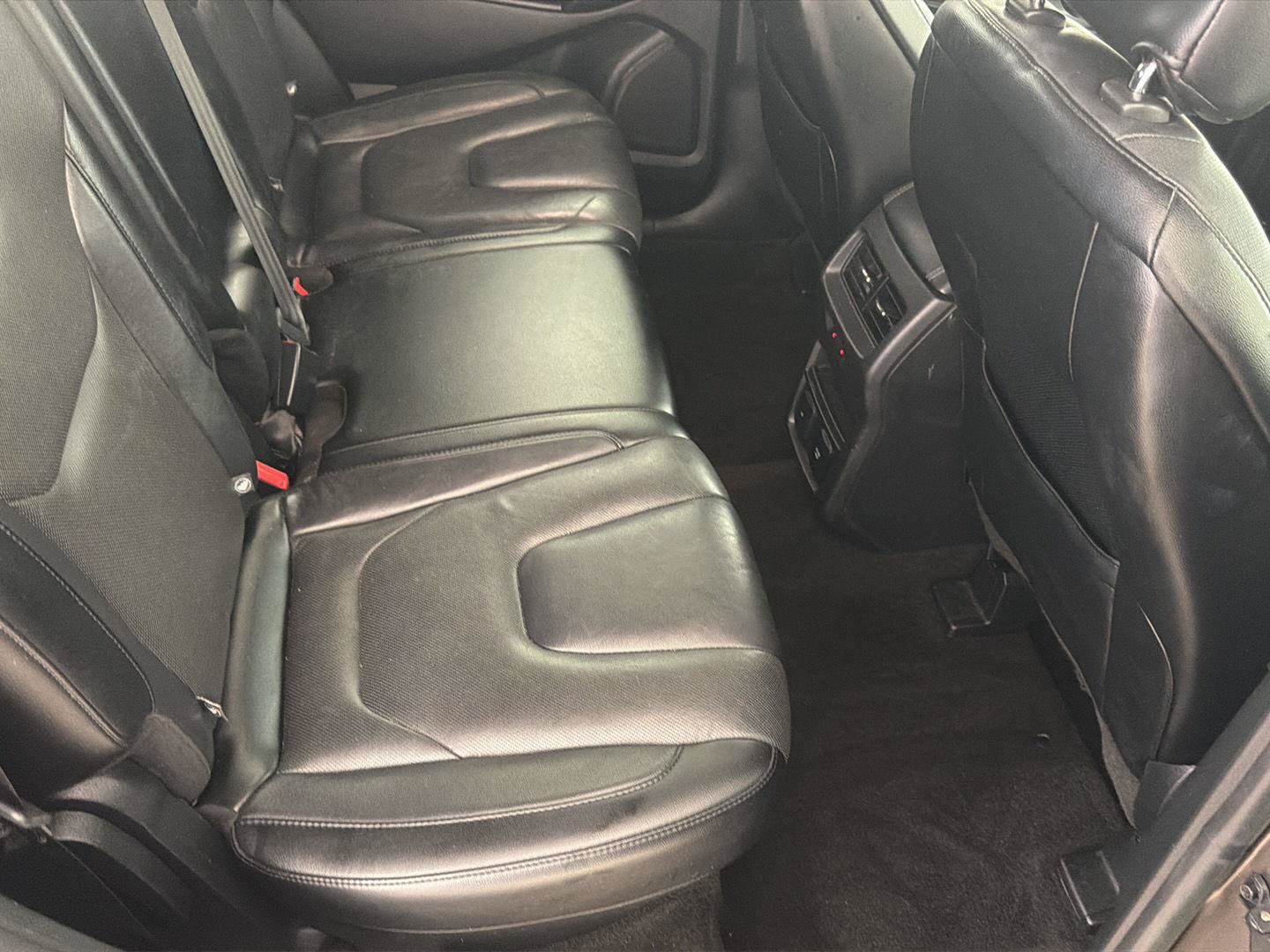 2019 Ford Edge Titanium - Photo 28