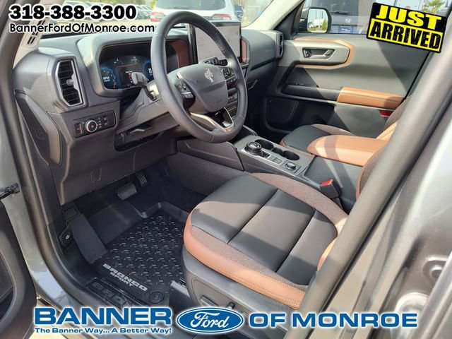 2025 Ford Bronco Sport Outer Banks photo 2